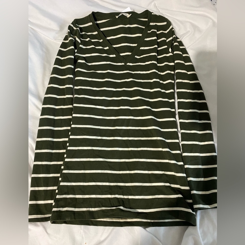 Womens v-neck long sleeve size S